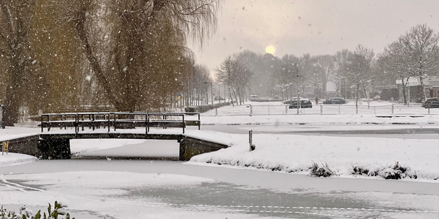 20260107 Sneeuw in Ambacht 2